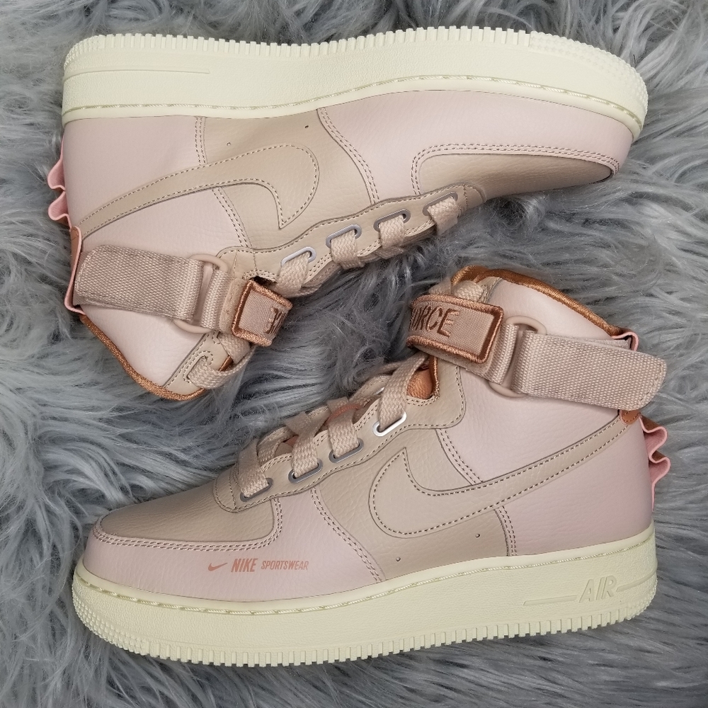 Nike Air Force 1 High Utility Particle Beige Pink